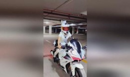 四缸摩托车爆料视频播放,性能与激情的完美融合